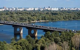 Exquisite Panoramic Views Apartment Dnipro Embankment